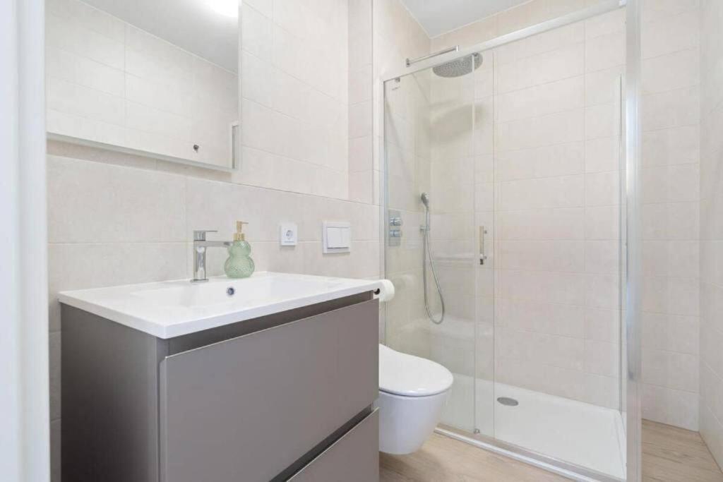 Brand New In Center- Cd7 Apartment