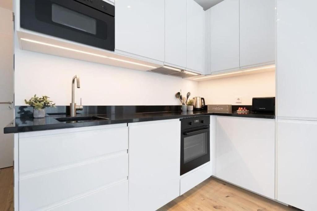 Apartment Brand New In Center- Cd7