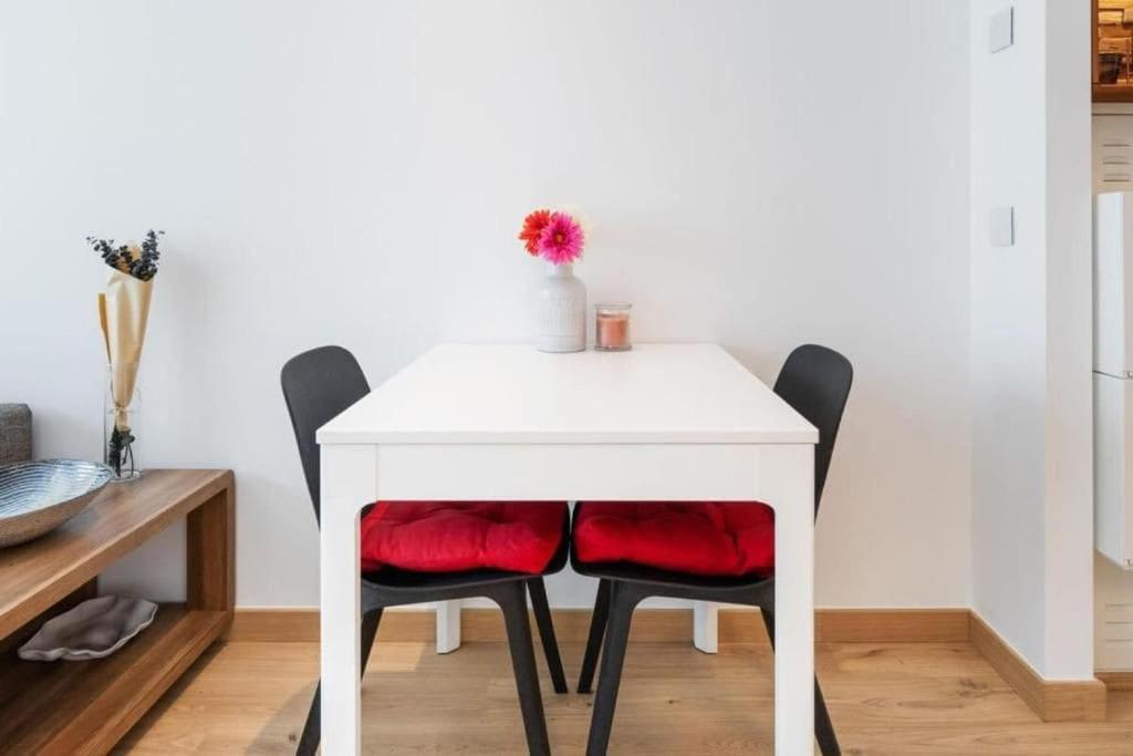 Brand New In Center- Cd7 Apartment